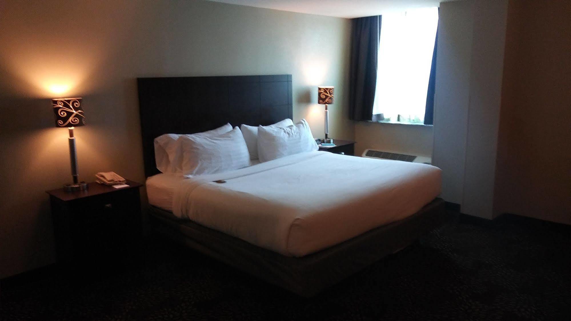 Holiday Inn Express Pittsburgh West - Greentree, An Ihg Hotel Crafton Exteriér fotografie