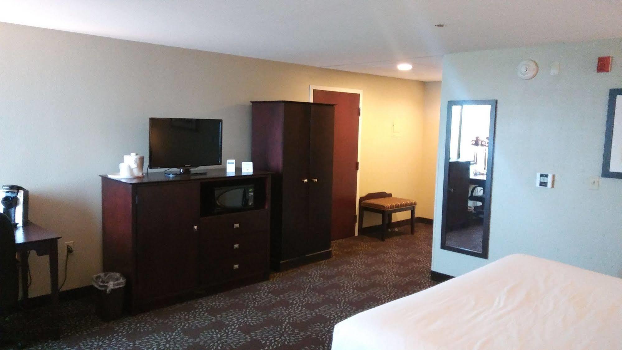 Holiday Inn Express Pittsburgh West - Greentree, An Ihg Hotel Crafton Exteriér fotografie